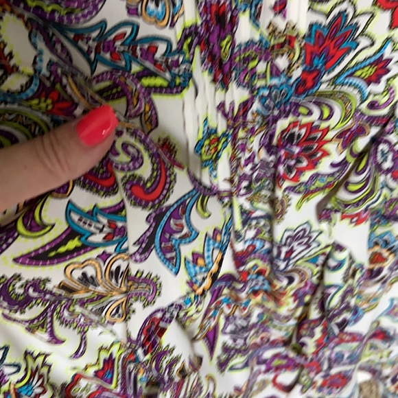 Banana republic ruffle shell - Picture 2 of 4